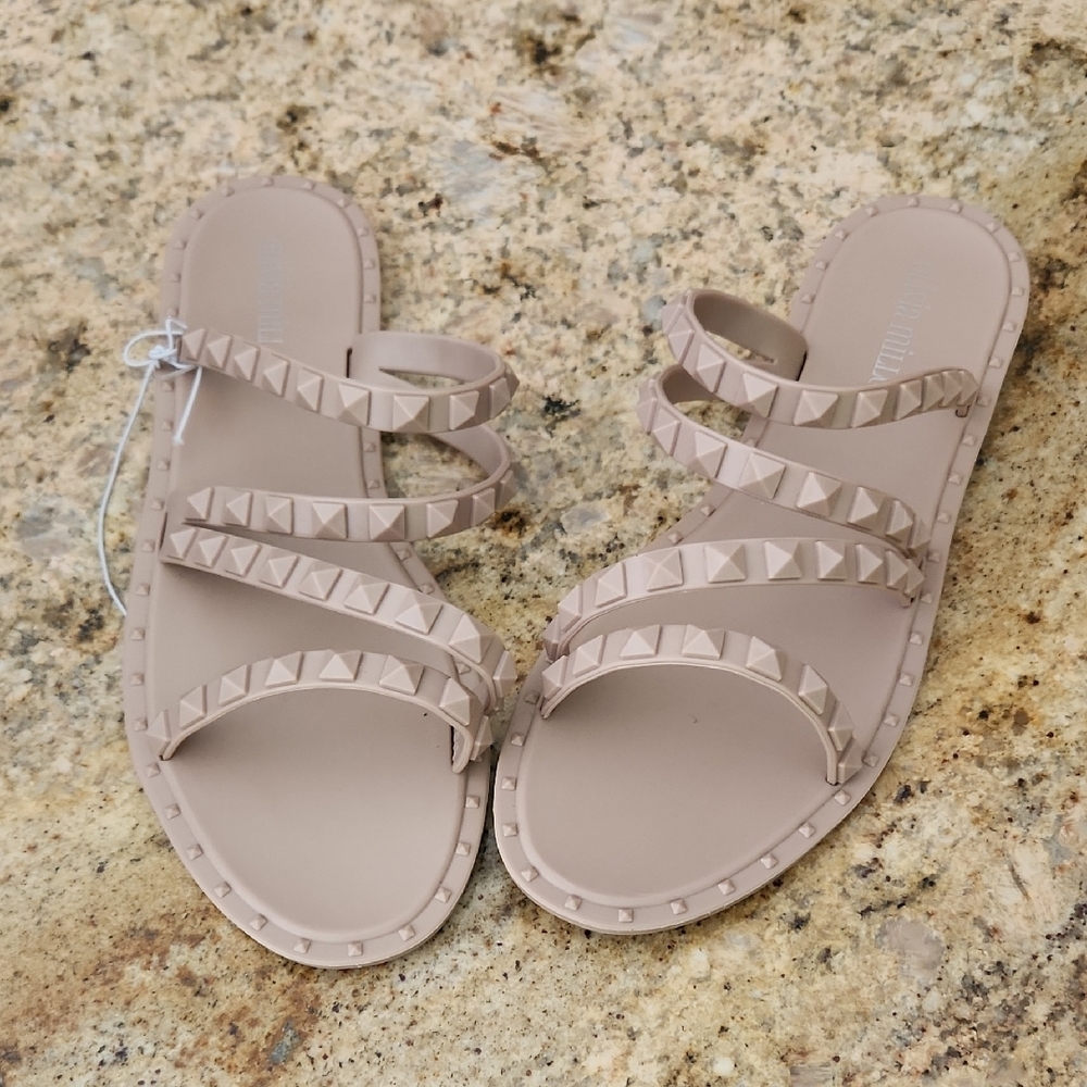 Olivia Miller Studded Slip-In Sandals. NeW! Unique Mauve-Beige Neutral Shade.